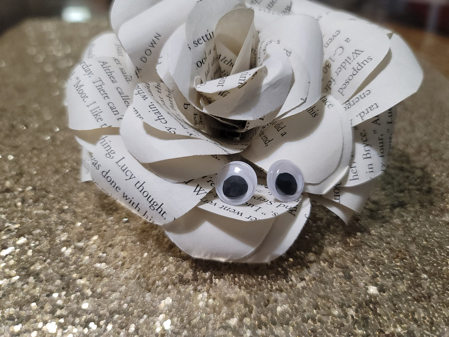 Googly Eye Earrings – Quirky Bookish Jewelry for Playful Readers