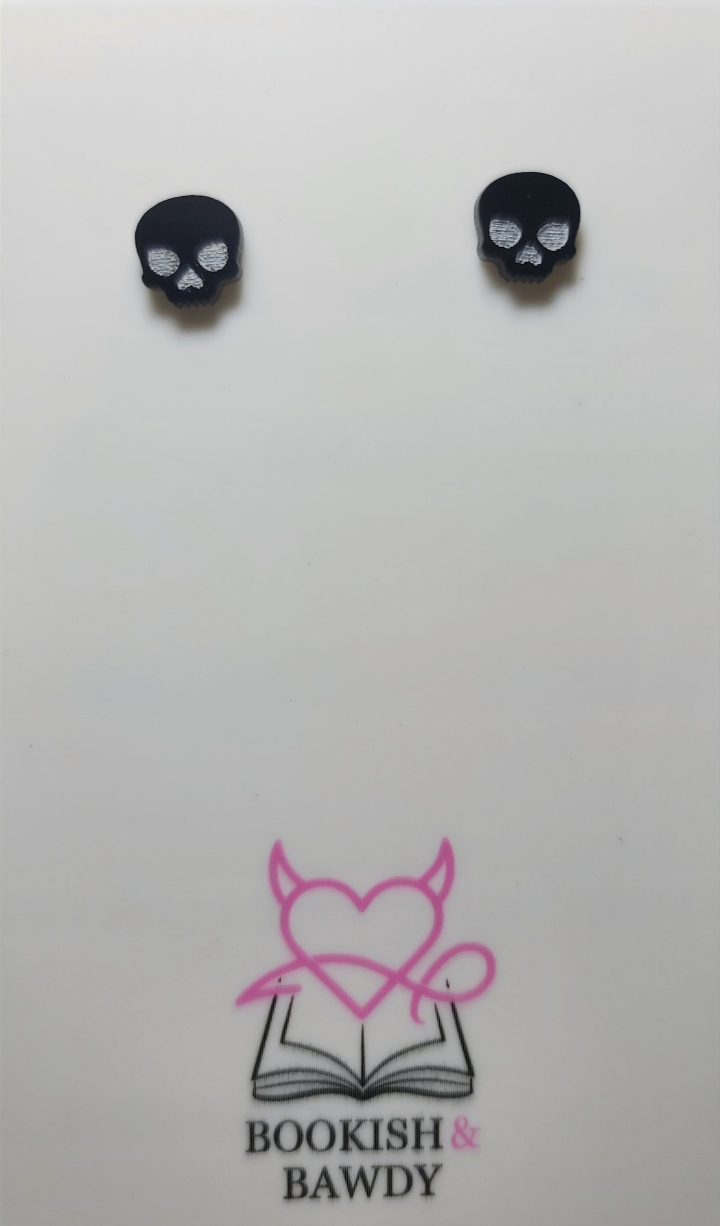 Skull Stud Earrings – Black Acrylic Jewelry for Edgy Bookworms
