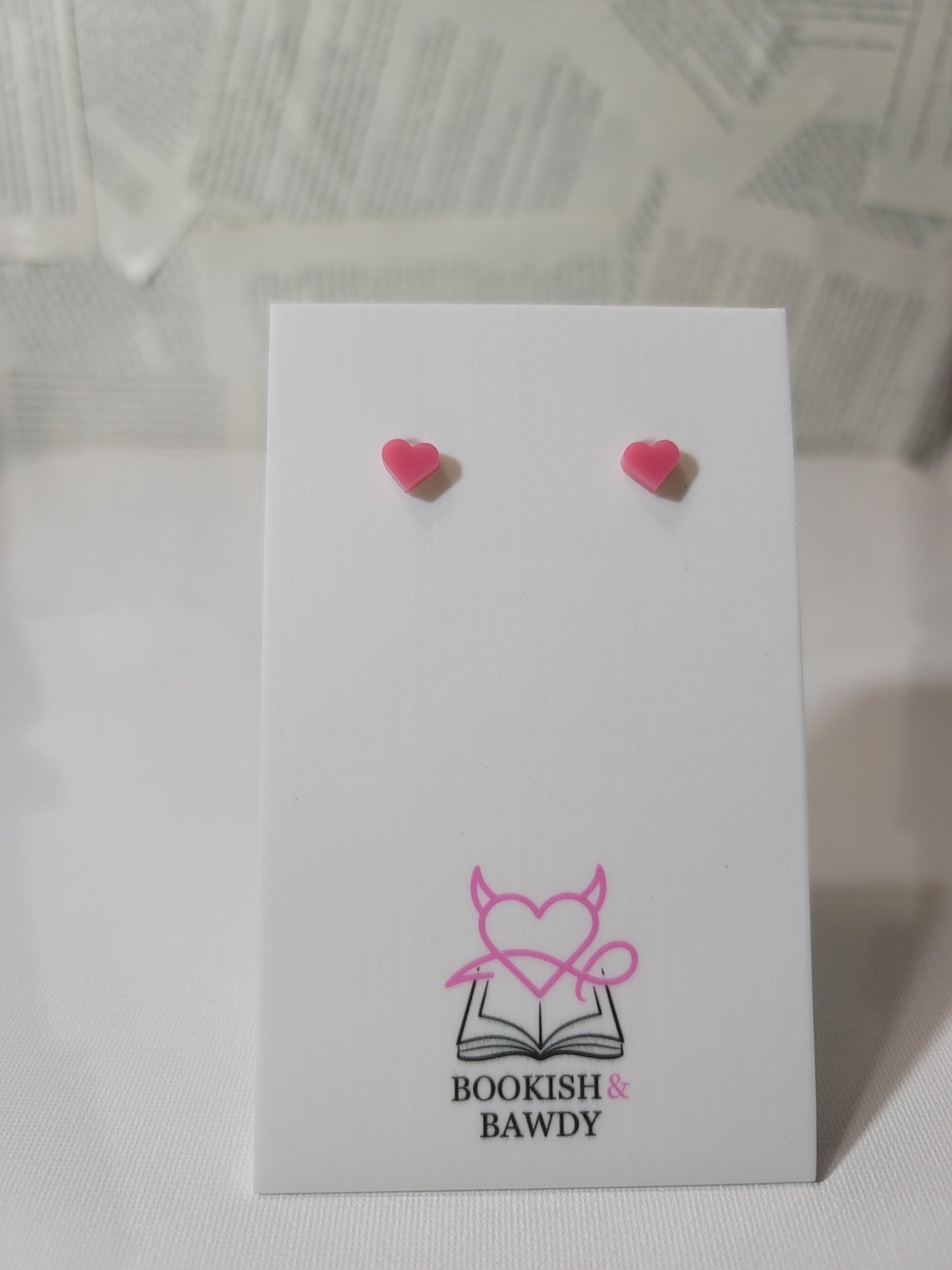 Bookish Heart Earrings – Flirty Pink Studs for Spicy & Soft Aesthetics