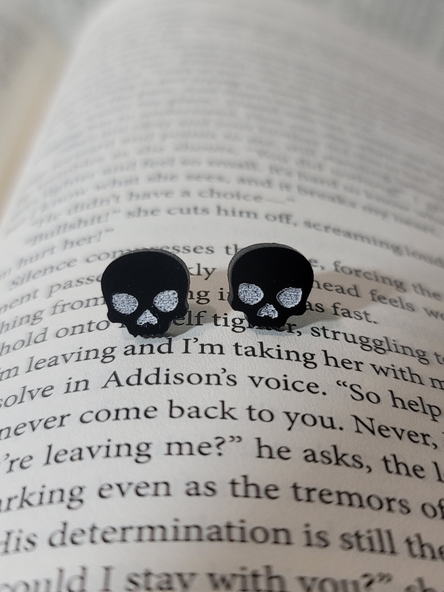 Skull Stud Earrings – Black Acrylic Jewelry for Edgy Bookworms