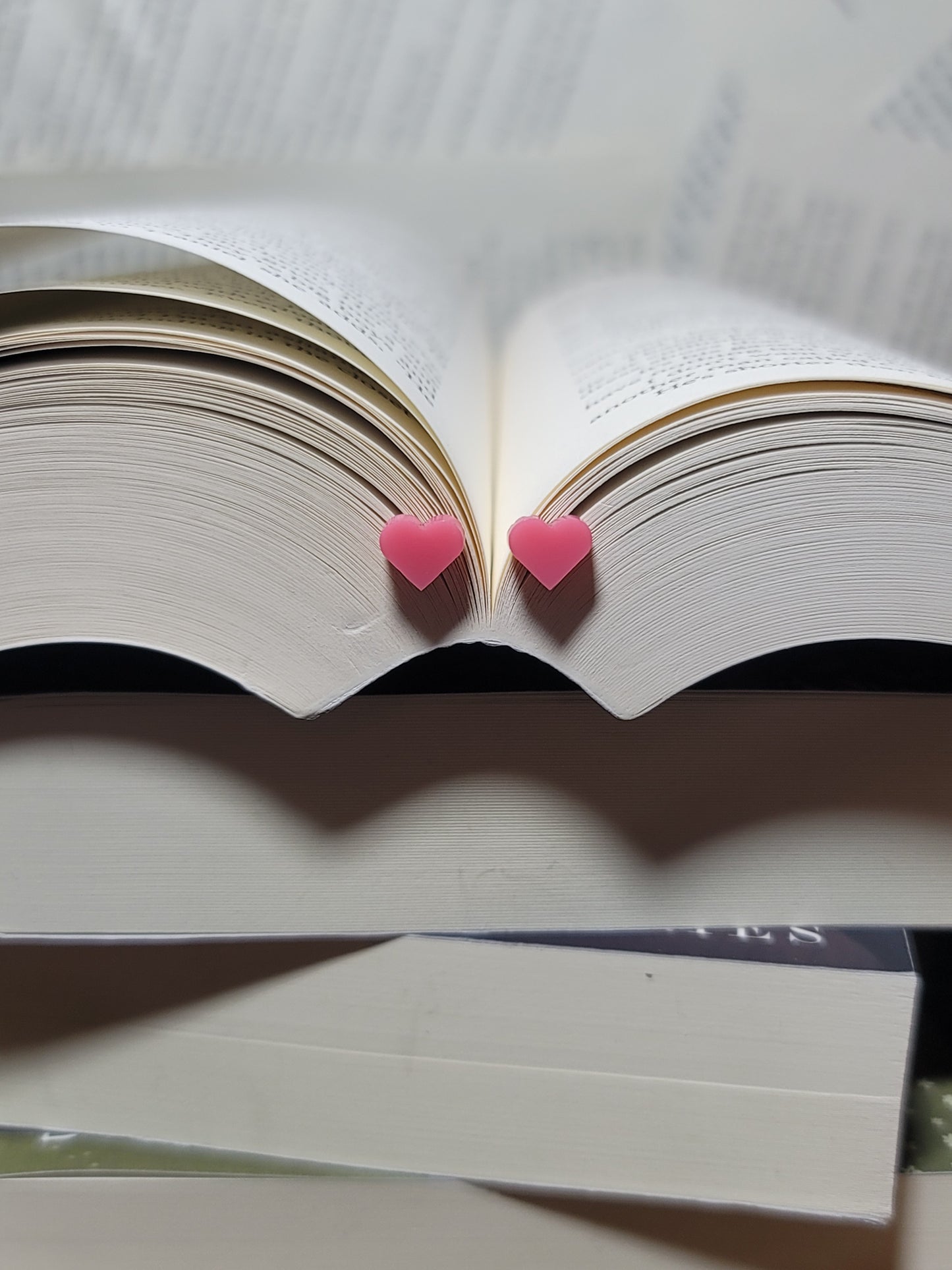 Bookish Heart Earrings – Flirty Pink Studs for Spicy & Soft Aesthetics