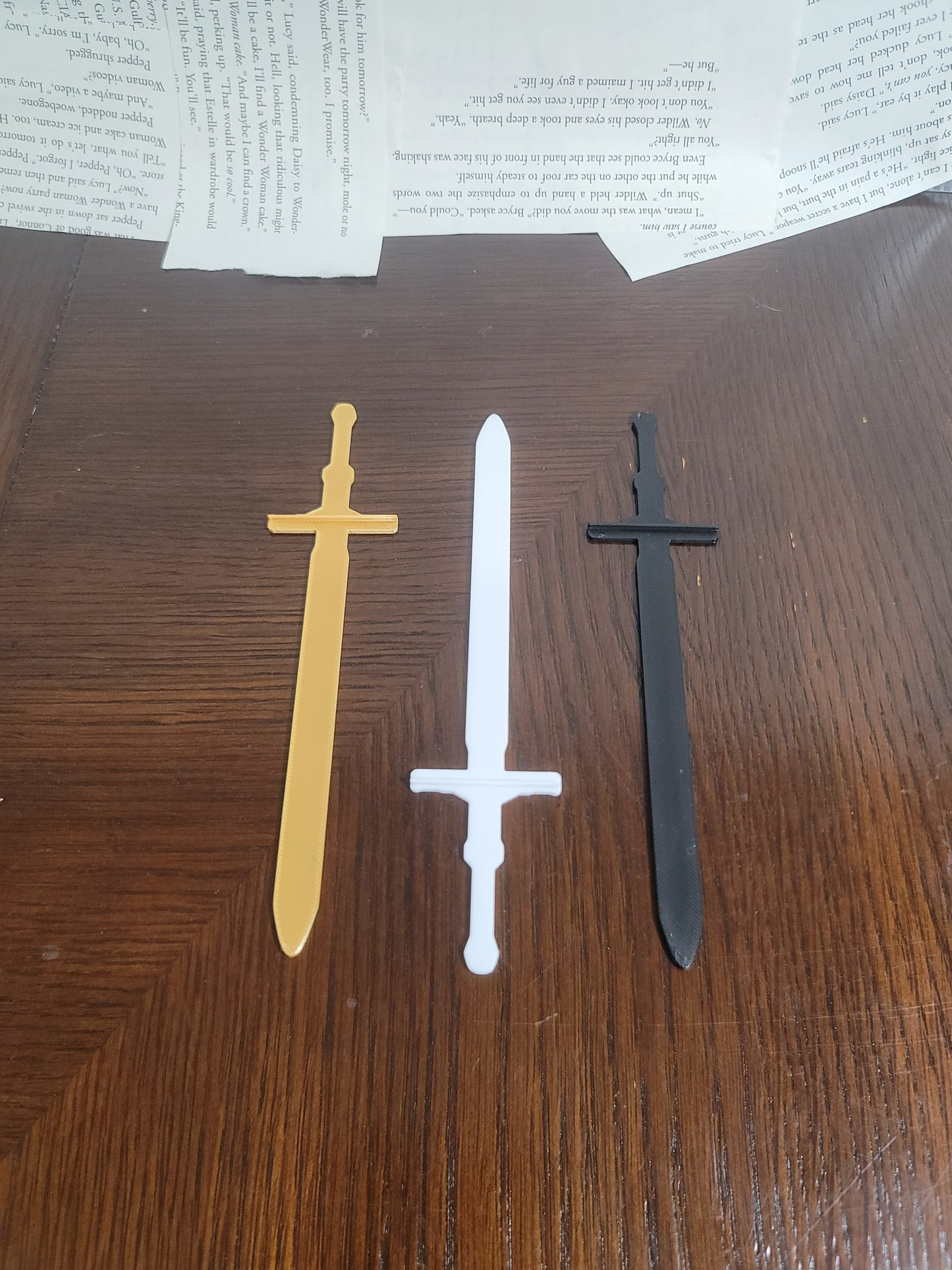 Smut Slayer Sword Bookmark – 3D Printed Accessory for BookTok Queens