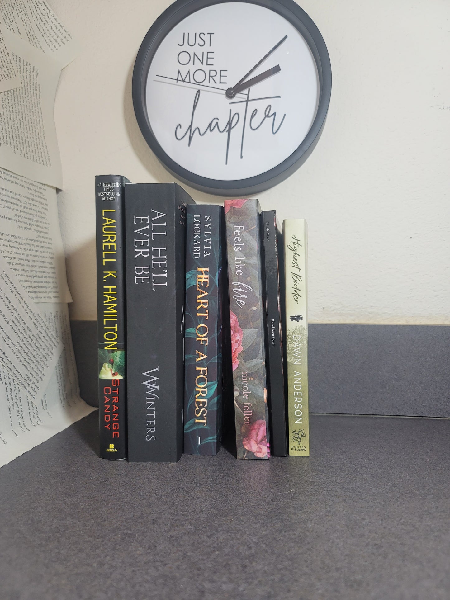 Just One More Chapter – Bookish Clock for Page-Turners