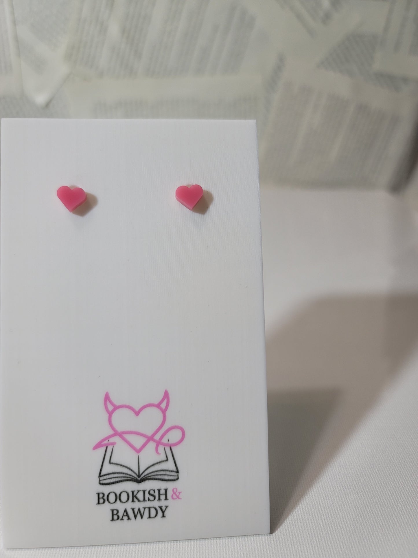 Bookish Heart Earrings – Flirty Pink Studs for Spicy & Soft Aesthetics