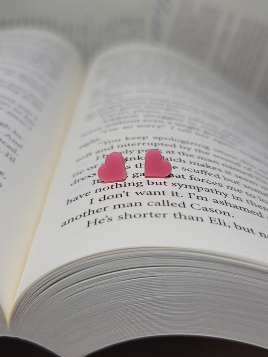 Bookish Heart Earrings – Flirty Pink Studs for Spicy & Soft Aesthetics