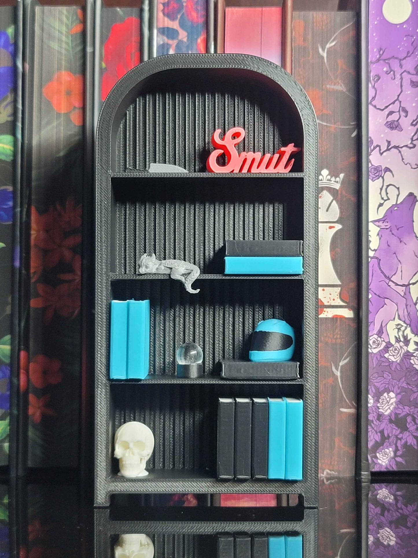 Mini Bookshelf | DIY Book Nook Shelf