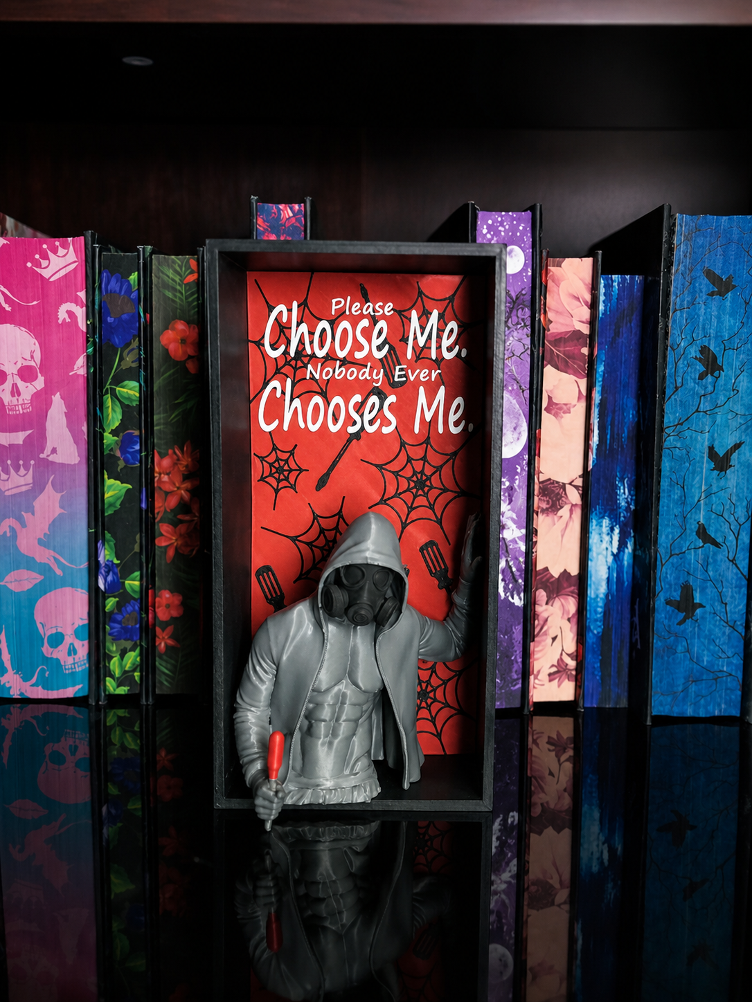 Please Choose Me. Dark Romance Book Nook | Gothic Shelf Insert Inspired by Morally Gray Romance | BookTok Decor